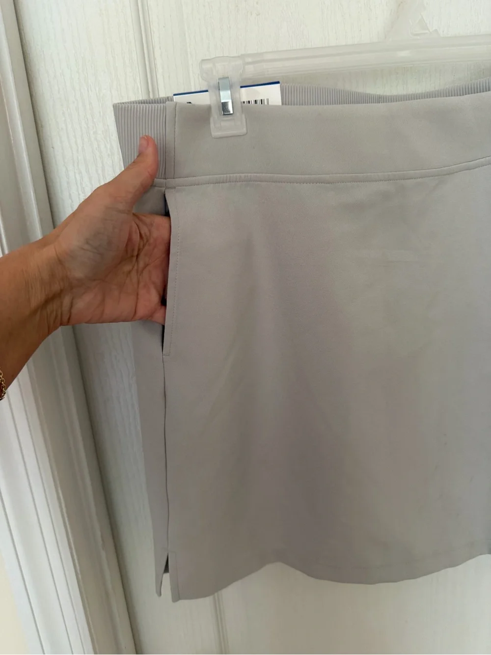 NWT 32 Degrees Cool Woman’s Skort Color:Light Gray Item # 1846713, Sz L